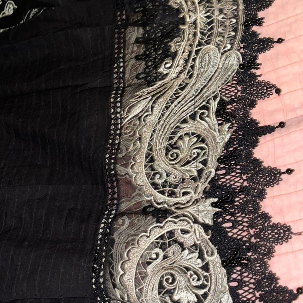 Pakistani Designer Sana Safinaz Black and beige Embroidered Outfit - Picture 9 of 15